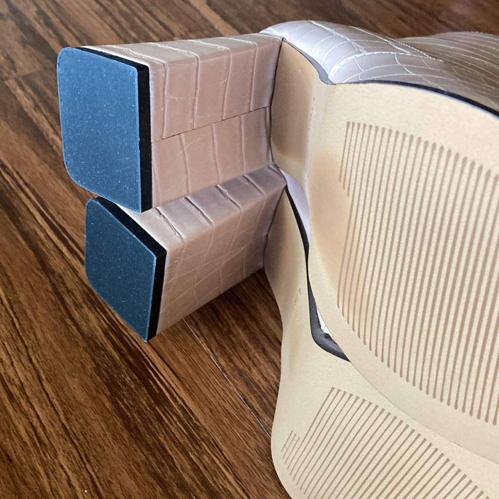 Lisa Vicky Elegant Beige Ankle Boots womens size 6.5 - Picture 8 of 8